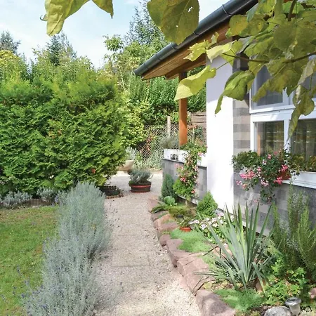 Nice In W/ 3 Bedrooms Casa vacanze Balatonvilágos