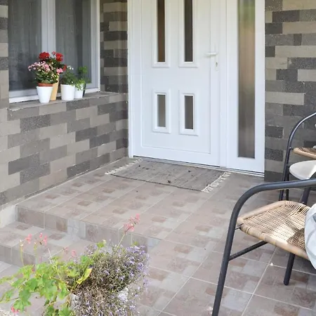 Nice In W/ 3 Bedrooms Casa vacanze