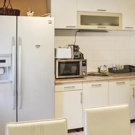 Nice In W/ 3 Bedrooms Casa vacanze Balatonvilágos